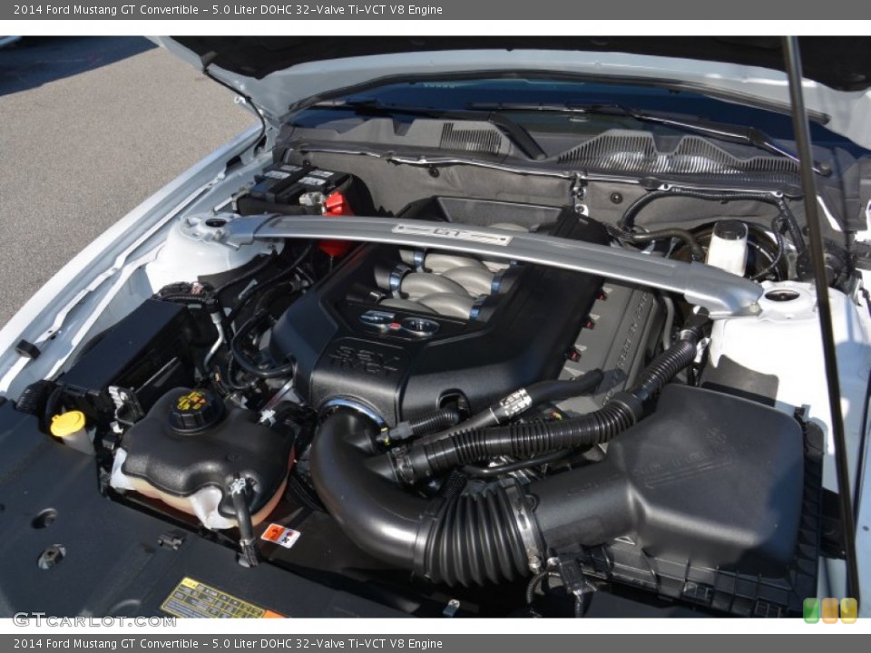 5.0 Liter DOHC 32-Valve Ti-VCT V8 2014 Ford Mustang Engine