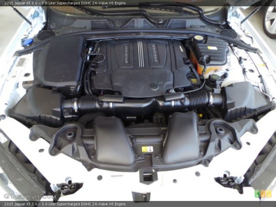 3.0 Liter Supercharged DOHC 24-Valve V6 Engine for the 2015 Jaguar XF #102630130