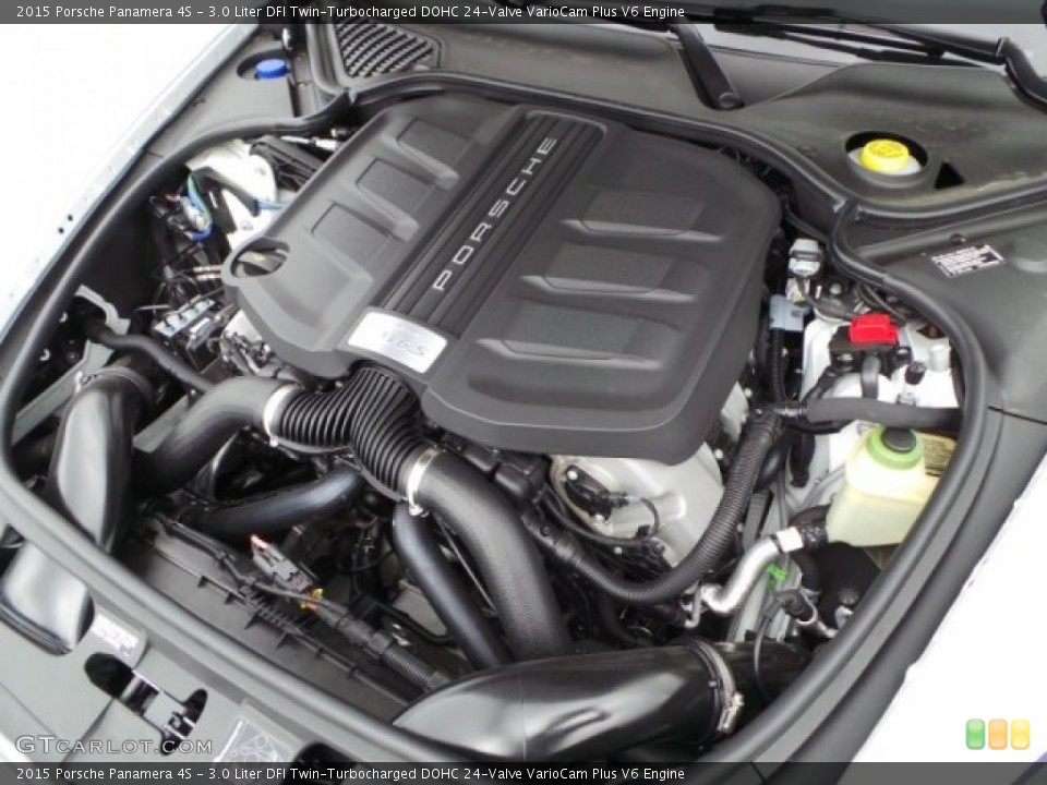 3.0 Liter DFI Twin-Turbocharged DOHC 24-Valve VarioCam Plus V6 Engine for the 2015 Porsche Panamera #102784805