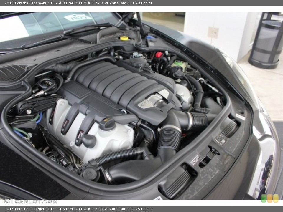 4.8 Liter DFI DOHC 32-Valve VarioCam Plus V8 2015 Porsche Panamera Engine