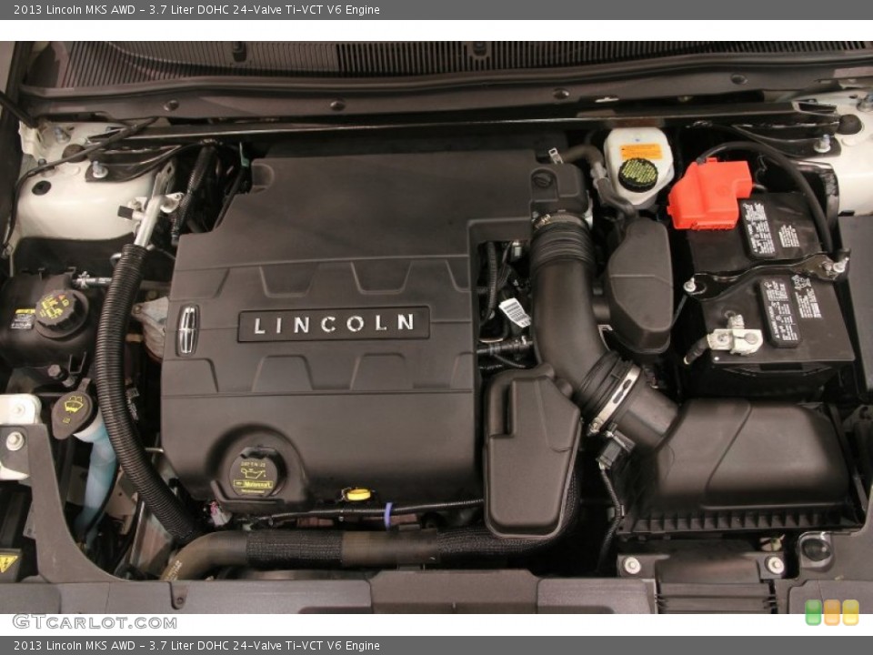 3.7 Liter DOHC 24-Valve Ti-VCT V6 2013 Lincoln MKS Engine