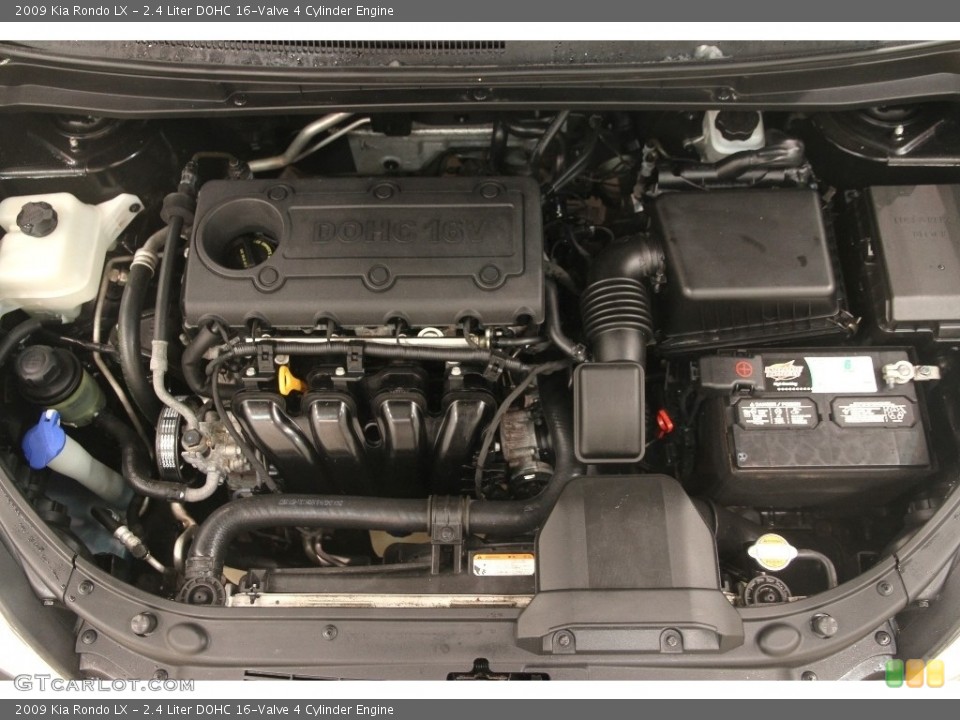 2.4 Liter DOHC 16-Valve 4 Cylinder 2009 Kia Rondo Engine