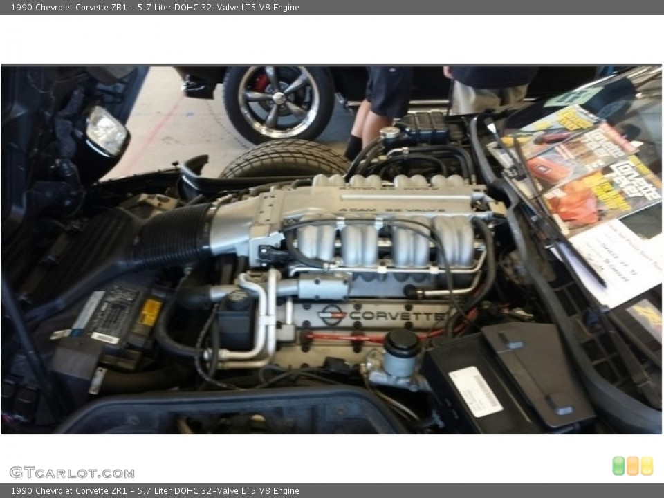 5.7 Liter DOHC 32-Valve LT5 V8 Engine for the 1990 Chevrolet Corvette #111248054
