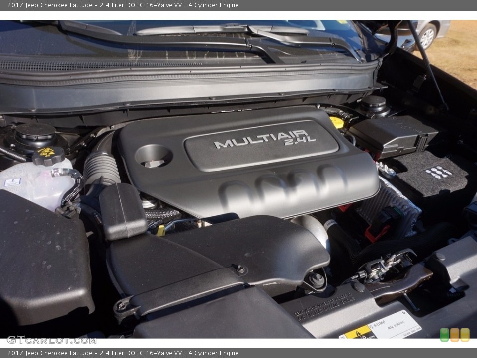 2.4 Liter DOHC 16-Valve VVT 4 Cylinder 2017 Jeep Cherokee Engine