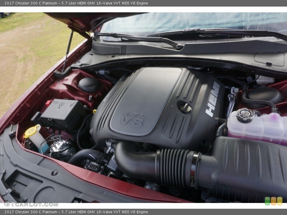 5.7 Liter HEMI OHV 16-Valve VVT MDS V8 2017 Chrysler 300 Engine