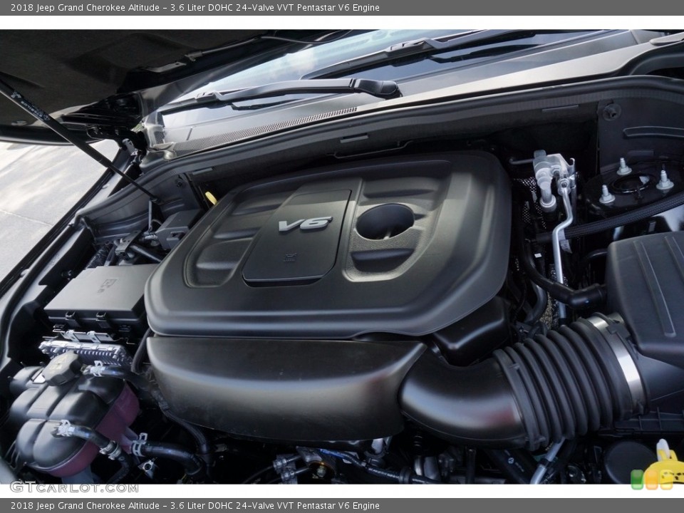 3.6 Liter DOHC 24-Valve VVT Pentastar V6 2018 Jeep Grand Cherokee Engine