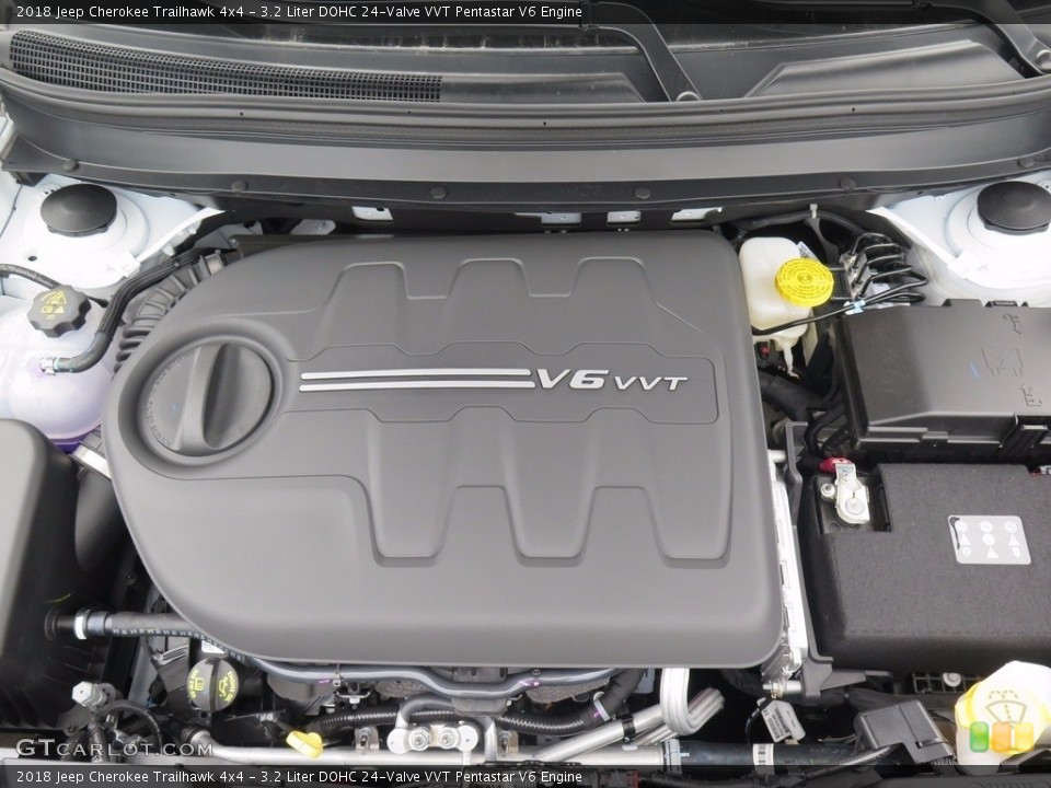 3.2 Liter DOHC 24-Valve VVT Pentastar V6 Engine for the 2018 Jeep Cherokee #122544861