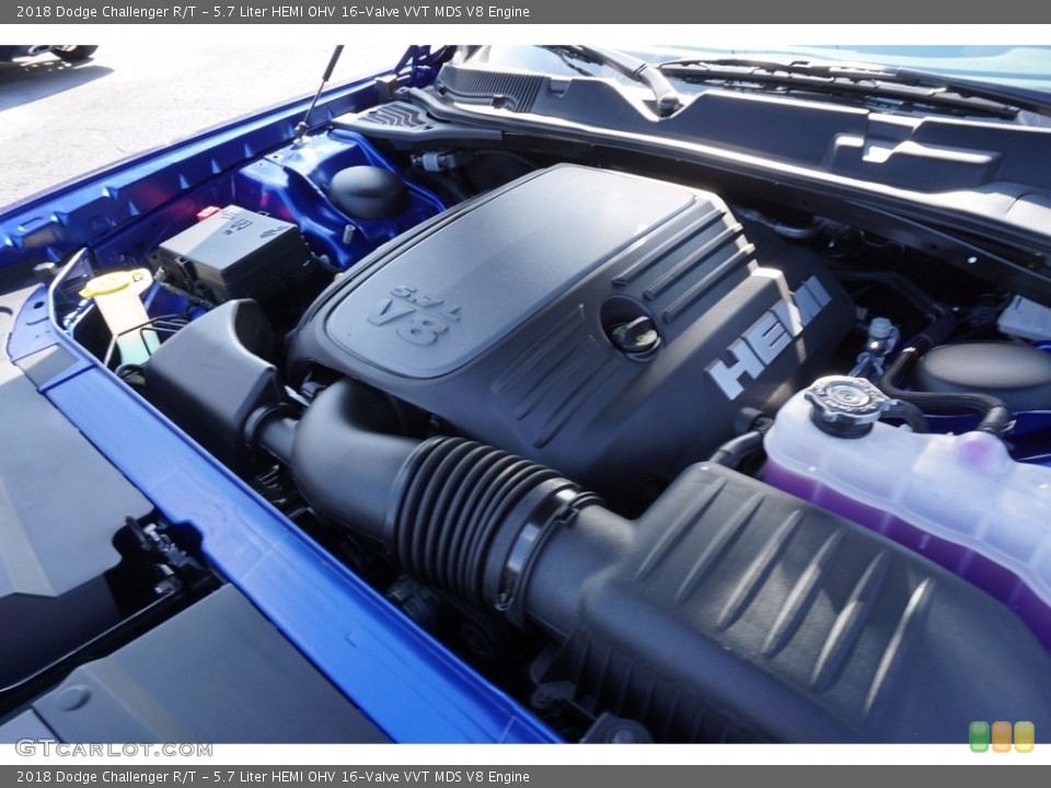 5.7 Liter HEMI OHV 16-Valve VVT MDS V8 2018 Dodge Challenger Engine