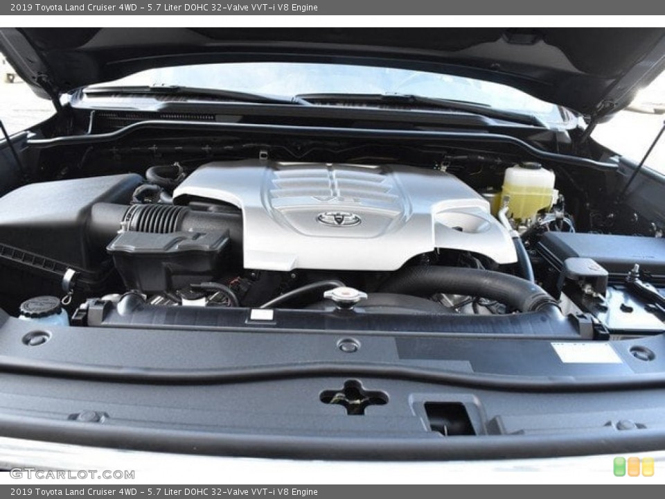 5.7 Liter DOHC 32-Valve VVT-i V8 Engine for the 2019 Toyota Land Cruiser #130181004