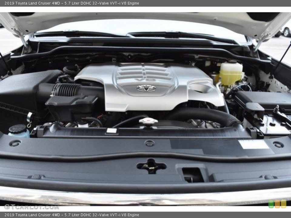 5.7 Liter DOHC 32-Valve VVT-i V8 Engine for the 2019 Toyota Land Cruiser #130204755