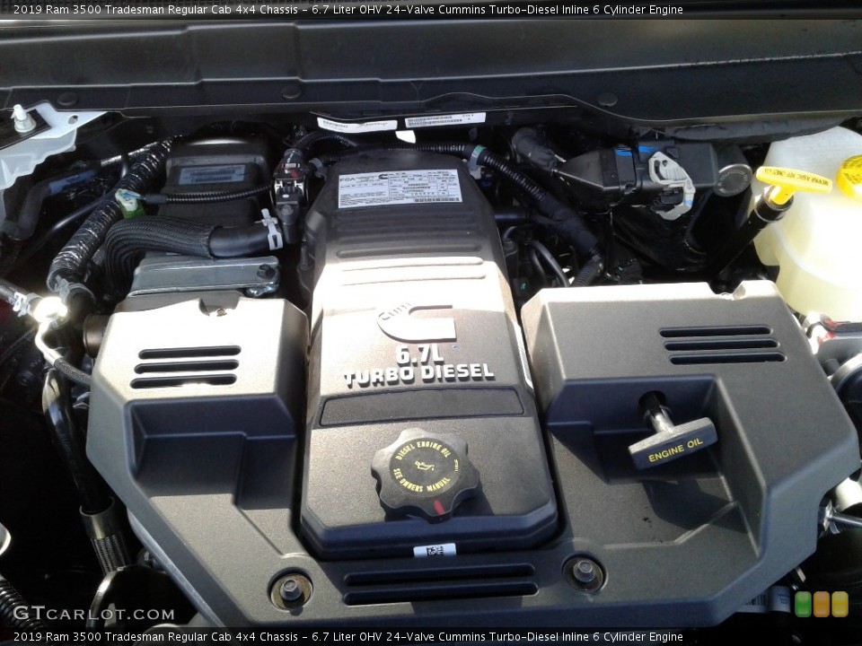 6.7 Liter OHV 24-Valve Cummins Turbo-Diesel Inline 6 Cylinder Engine for the 2019 Ram 3500 #132620204