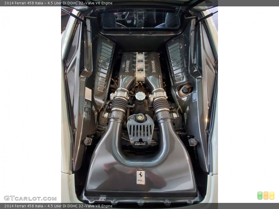 4.5 Liter DI DOHC 32-Valve V8 2014 Ferrari 458 Engine