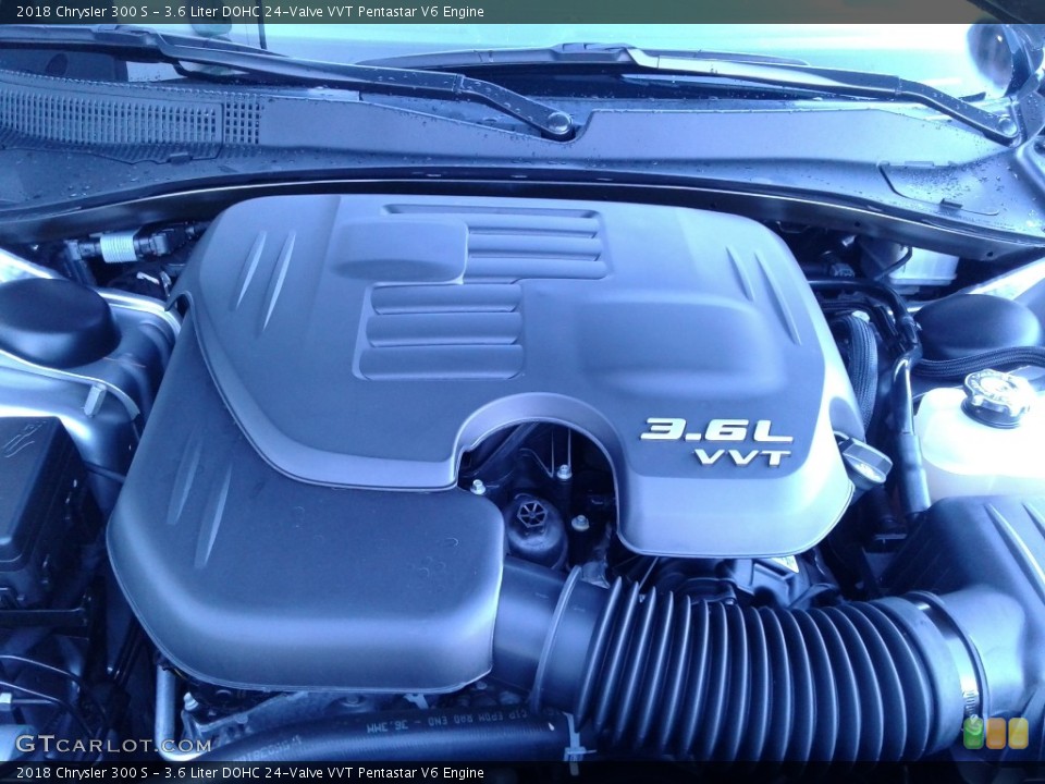 3.6 Liter DOHC 24-Valve VVT Pentastar V6 Engine for the 2018 Chrysler 300 #136582810