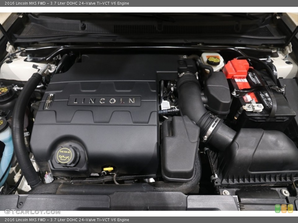 3.7 Liter DOHC 24-Valve Ti-VCT V6 2016 Lincoln MKS Engine