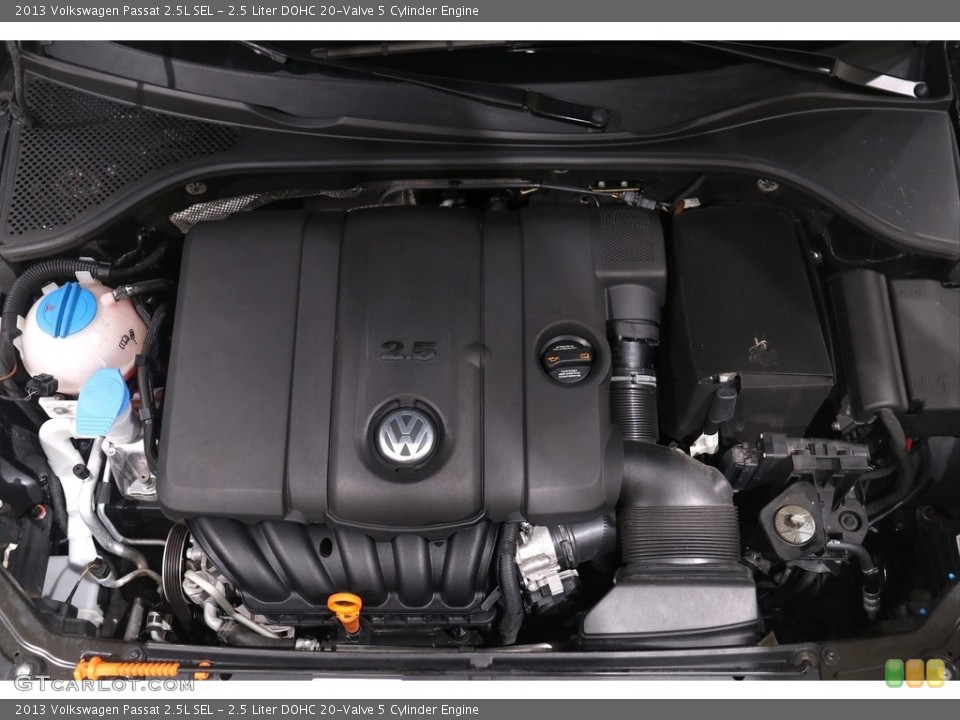 2.5 Liter DOHC 20-Valve 5 Cylinder Engine for the 2013 Volkswagen Passat #138842297