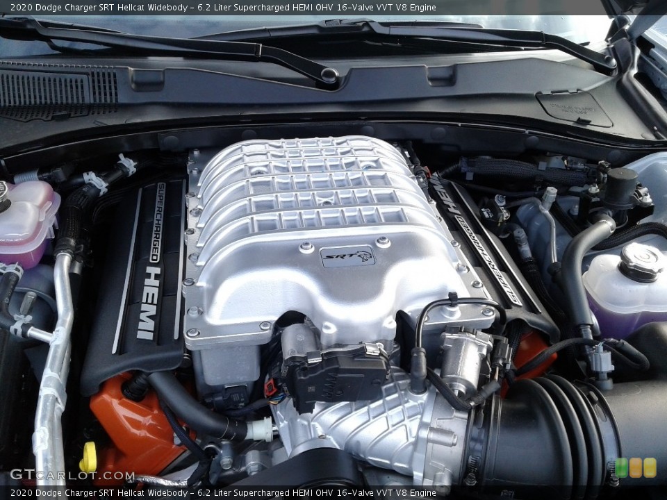 6.2 Liter Supercharged HEMI OHV 16-Valve VVT V8 2020 Dodge Charger Engine