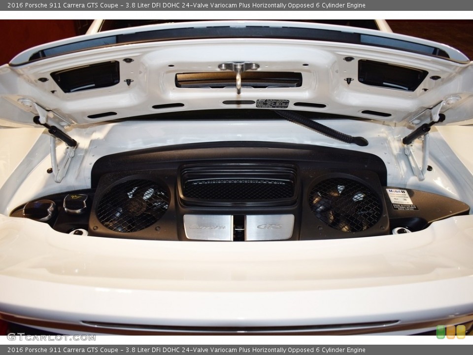3.8 Liter DFI DOHC 24-Valve Variocam Plus Horizontally Opposed 6 Cylinder 2016 Porsche 911 Engine