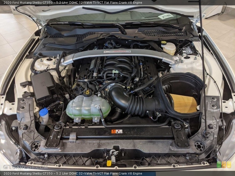 5.2 Liter DOHC 32-Valve Ti-VCT Flat Plane Crank V8 2020 Ford Mustang Engine