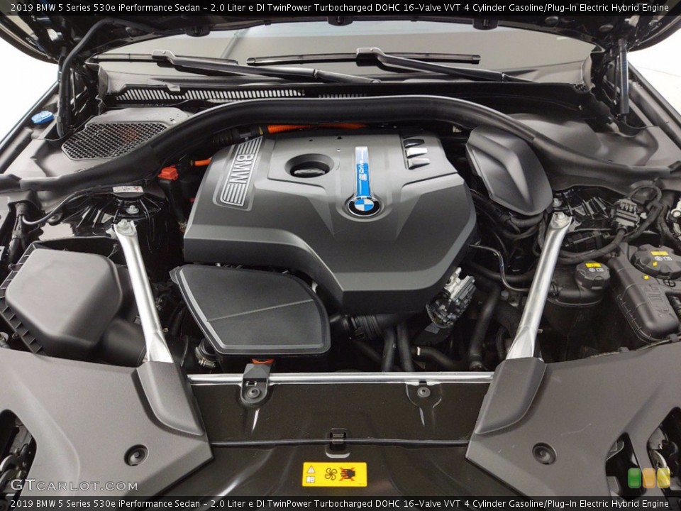 2.0 Liter e DI TwinPower Turbocharged DOHC 16-Valve VVT 4 Cylinder Gasoline/Plug-In Electric Hybrid 2019 BMW 5 Series Engine