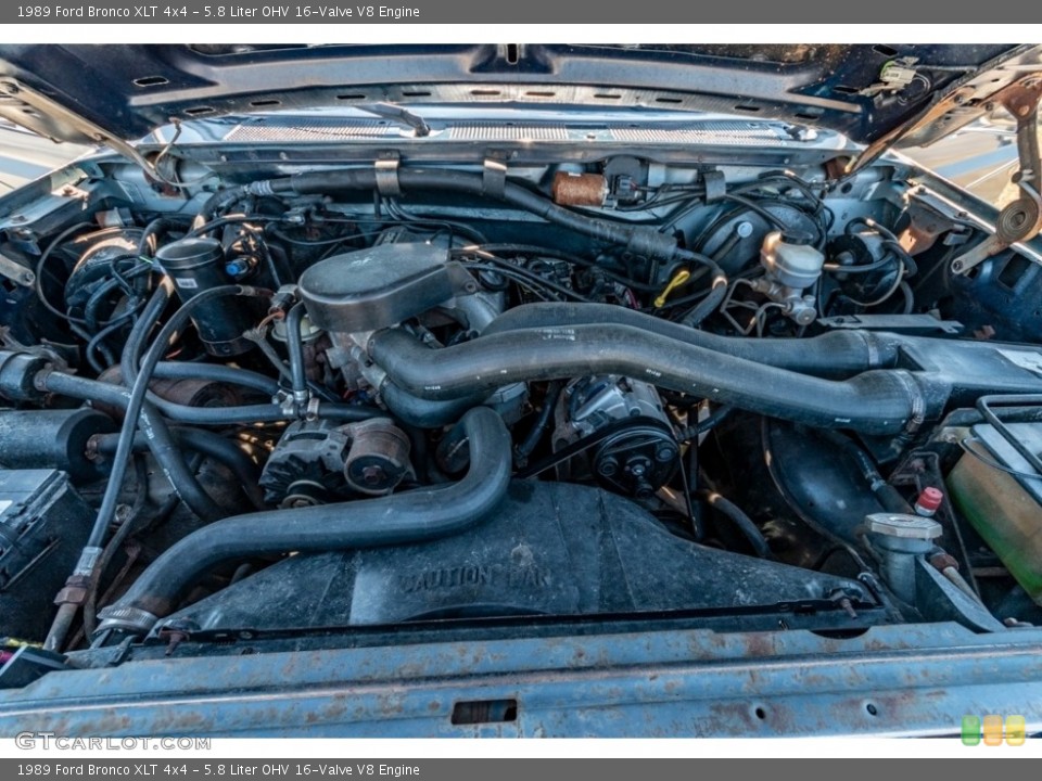 5.8 Liter OHV 16-Valve V8 1989 Ford Bronco Engine