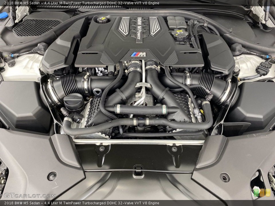 4.4 Liter M TwinPower Turbocharged DOHC 32-Valve VVT V8 2018 BMW M5 Engine