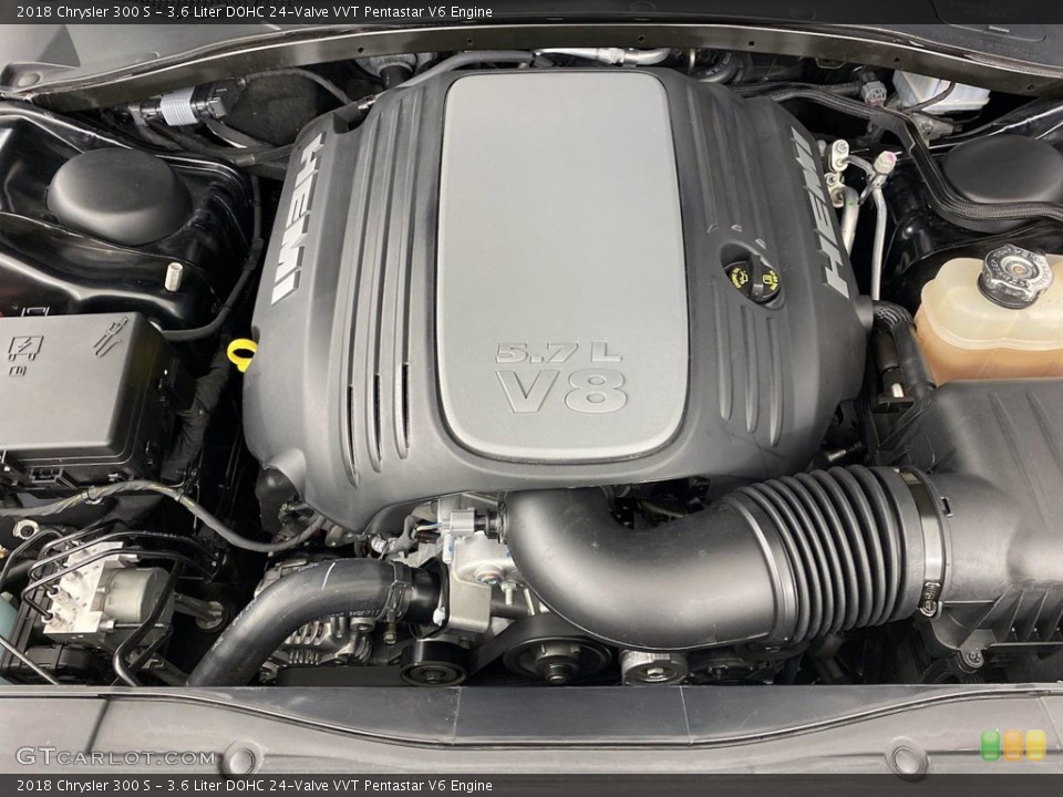 3.6 Liter DOHC 24-Valve VVT Pentastar V6 Engine for the 2018 Chrysler 300 #141774776