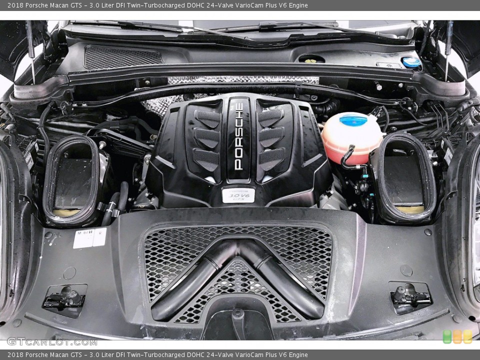 3.0 Liter DFI Twin-Turbocharged DOHC 24-Valve VarioCam Plus V6 Engine for the 2018 Porsche Macan #141947178