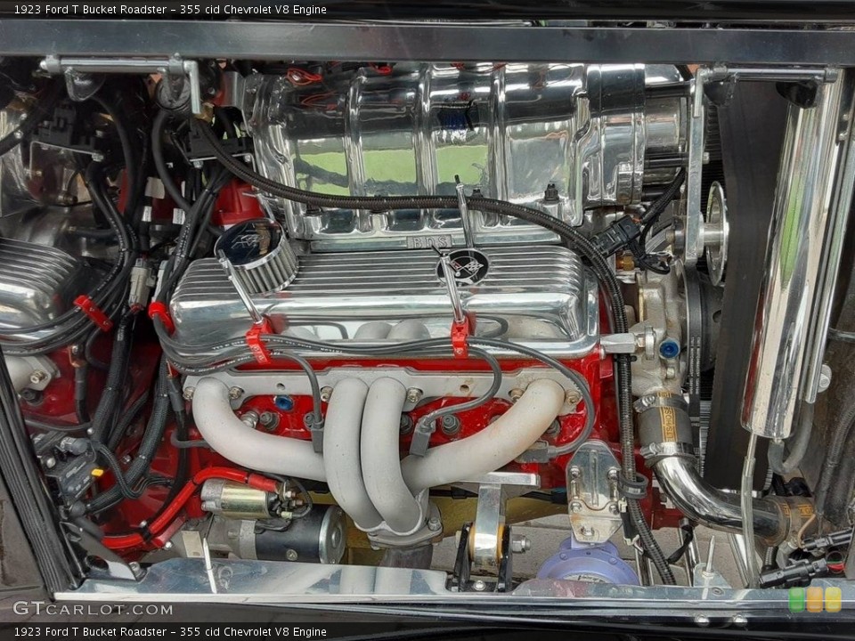 355 cid Chevrolet V8 1923 Ford T Bucket Engine