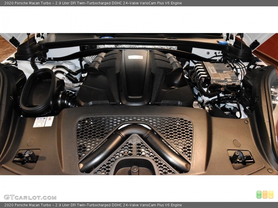 2.9 Liter DFI Twin-Turbocharged DOHC 24-Valve VarioCam Plus V6 2020 Porsche Macan Engine
