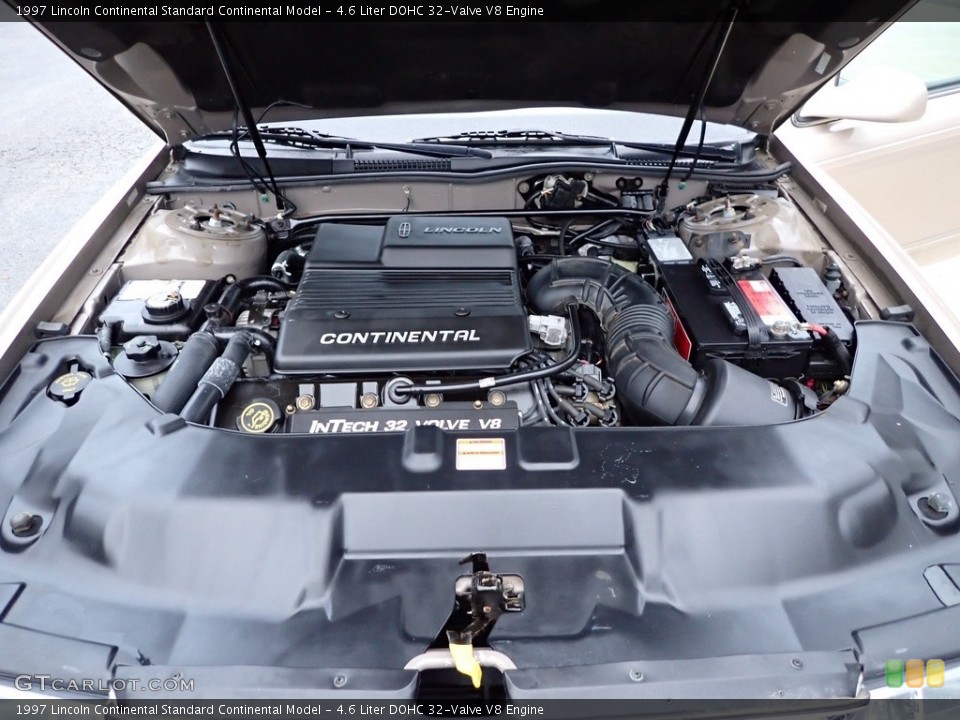 4.6 Liter DOHC 32-Valve V8 1997 Lincoln Continental Engine
