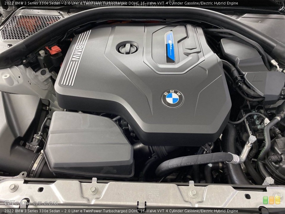 2.0 Liter e TwinPower Turbocharged DOHC 16-Valve VVT 4 Cylinder Gasoline/Electric Hybrid 2022 BMW 3 Series Engine