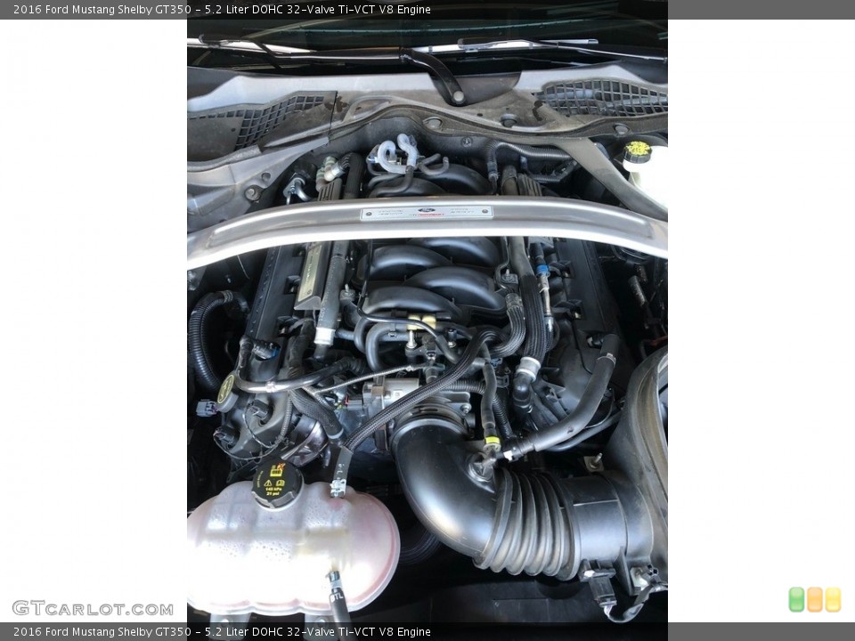 5.2 Liter DOHC 32-Valve Ti-VCT V8 2016 Ford Mustang Engine