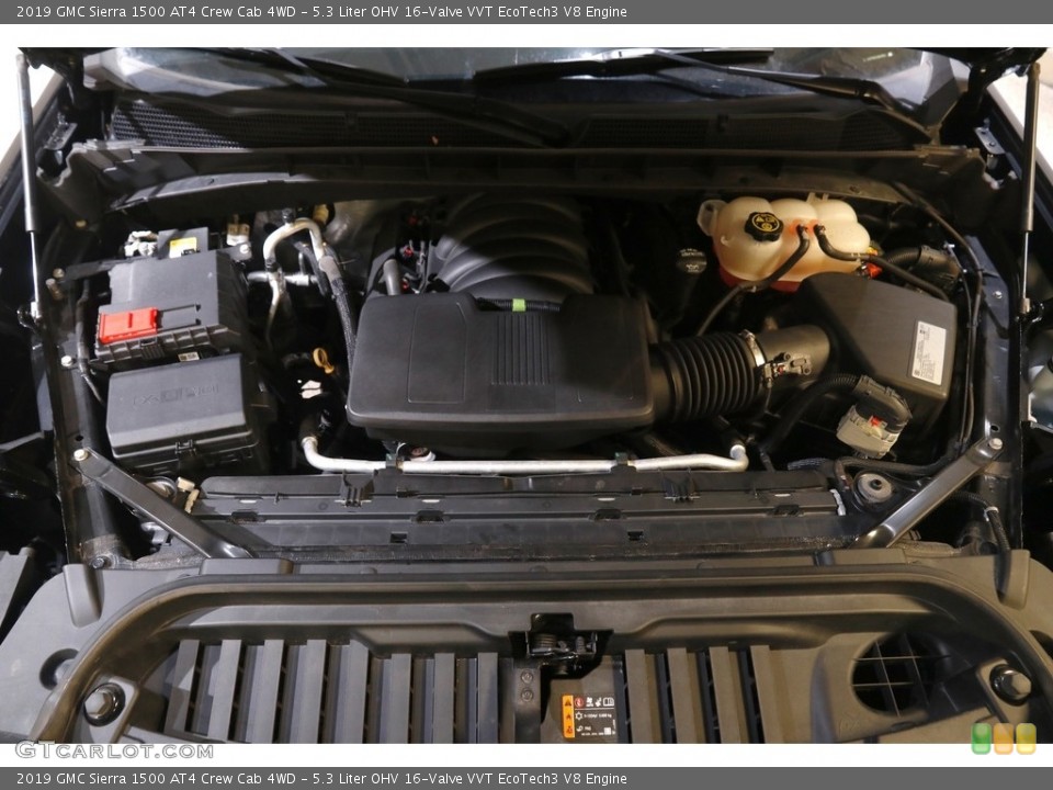 5.3 Liter OHV 16-Valve VVT EcoTech3 V8 2019 GMC Sierra 1500 Engine
