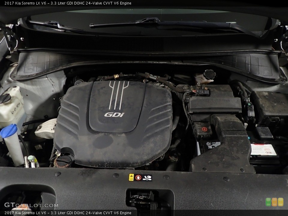 3.3 Liter GDI DOHC 24-Valve CVVT V6 2017 Kia Sorento Engine