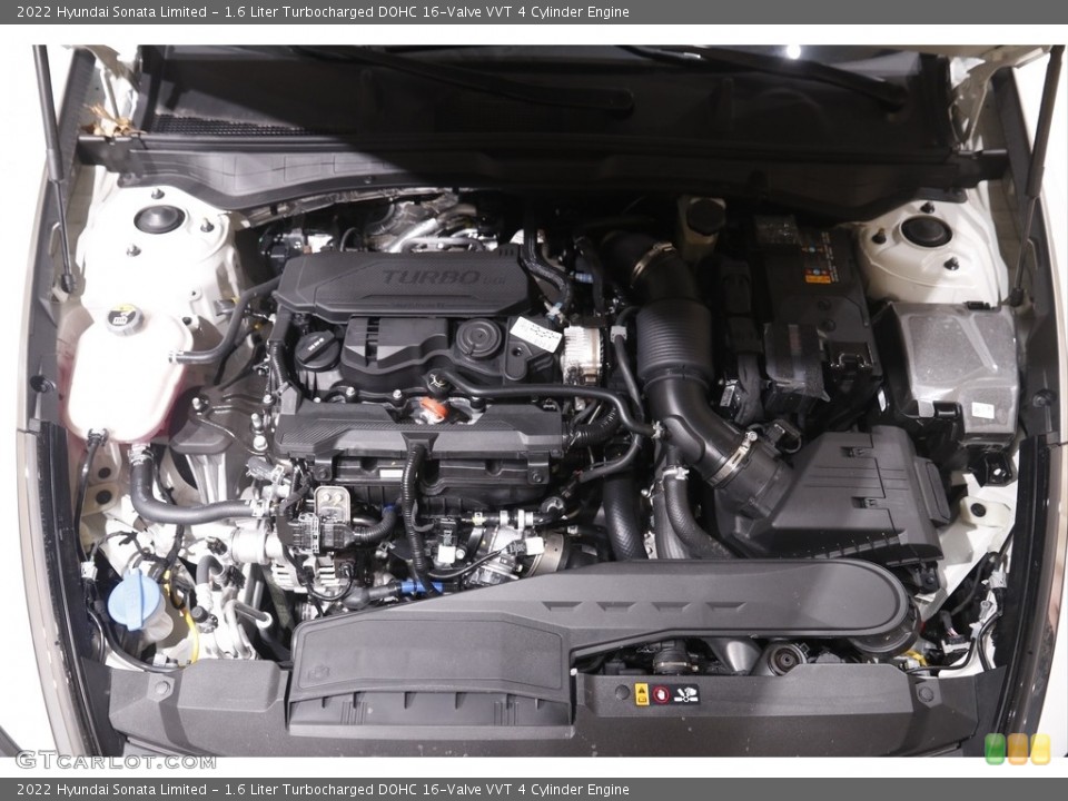 1.6 Liter Turbocharged DOHC 16-Valve VVT 4 Cylinder 2022 Hyundai Sonata Engine