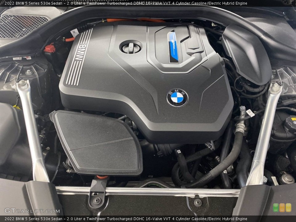 2.0 Liter e TwinPower Turbocharged DOHC 16-Valve VVT 4 Cylinder Gasoline/Electric Hybrid 2022 BMW 5 Series Engine