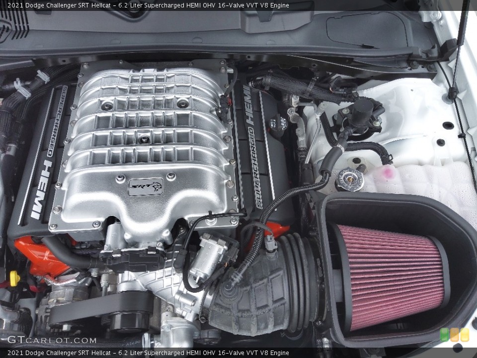 6.2 Liter Supercharged HEMI OHV 16-Valve VVT V8 2021 Dodge Challenger Engine