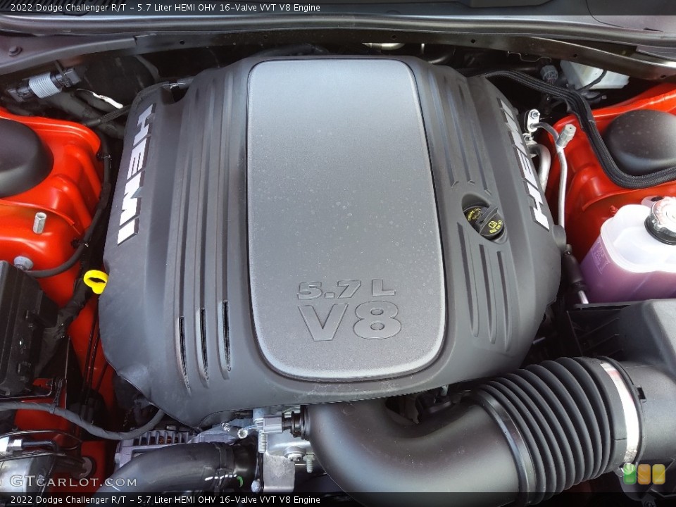 5.7 Liter HEMI OHV 16-Valve VVT V8 2022 Dodge Challenger Engine