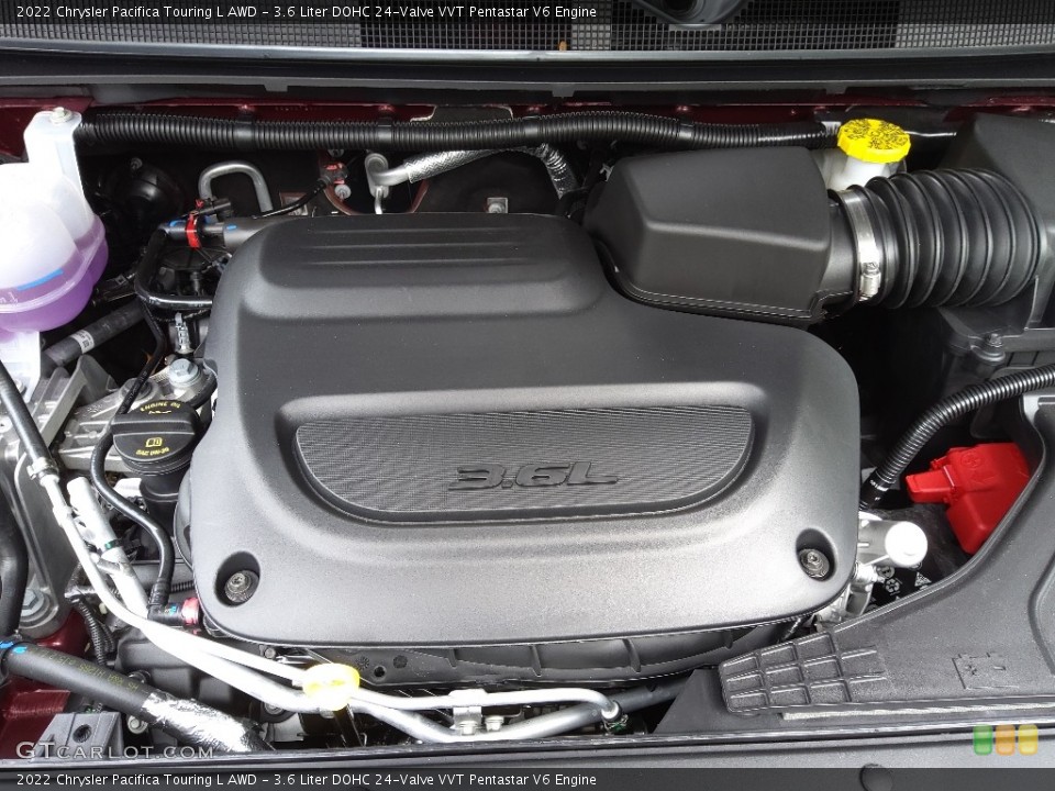 3.6 Liter DOHC 24-Valve VVT Pentastar V6 Engine for the 2022 Chrysler Pacifica #144469997