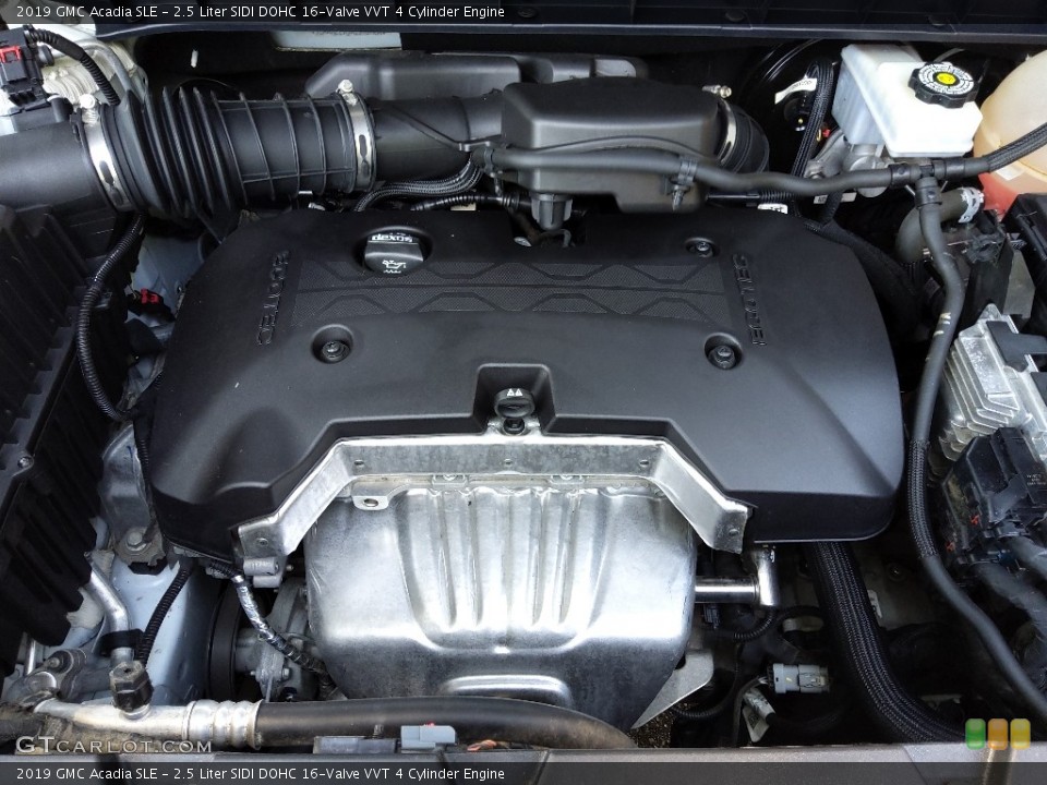 2.5 Liter SIDI DOHC 16-Valve VVT 4 Cylinder 2019 GMC Acadia Engine