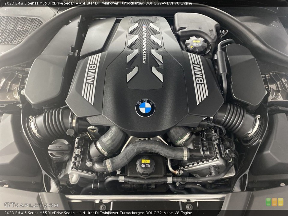 4.4 Liter DI TwinPower Turbocharged DOHC 32-Valve V8 2023 BMW 5 Series Engine