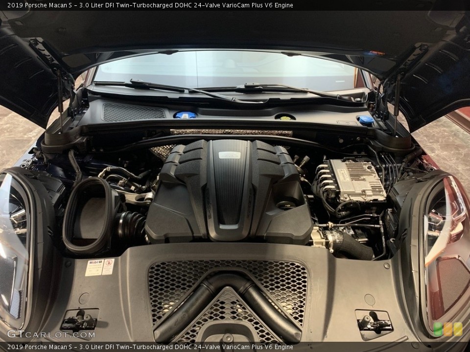 3.0 Liter DFI Twin-Turbocharged DOHC 24-Valve VarioCam Plus V6 2019 Porsche Macan Engine