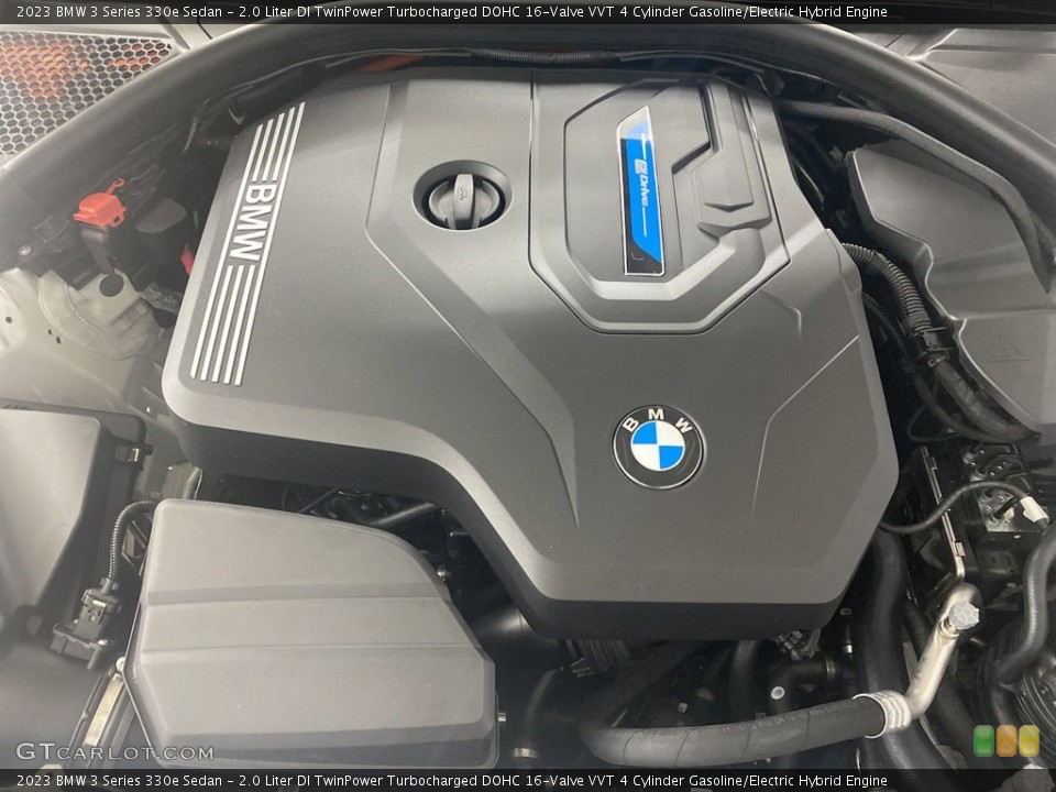 2.0 Liter DI TwinPower Turbocharged DOHC 16-Valve VVT 4 Cylinder Gasoline/Electric Hybrid 2023 BMW 3 Series Engine