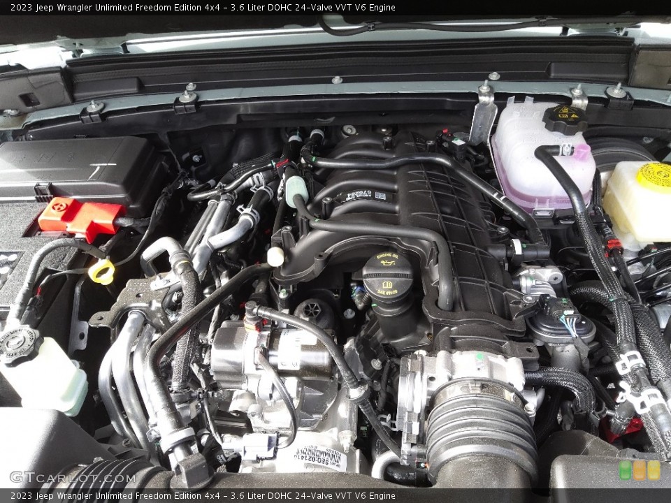 3.6 Liter DOHC 24-Valve VVT V6 2023 Jeep Wrangler Unlimited Engine