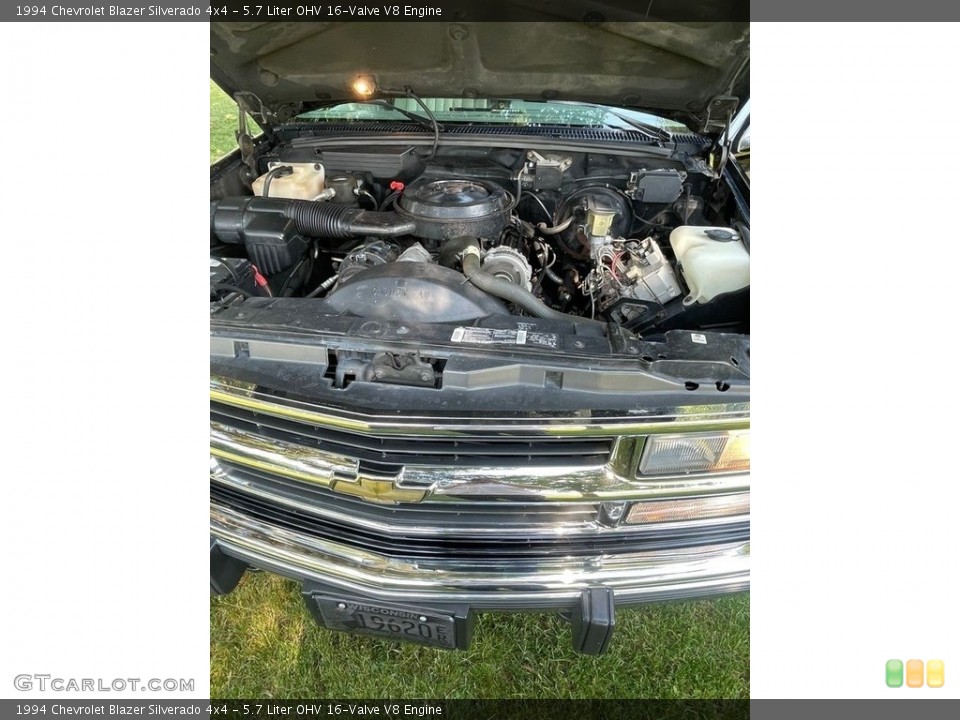 5.7 Liter OHV 16-Valve V8 1994 Chevrolet Blazer Engine