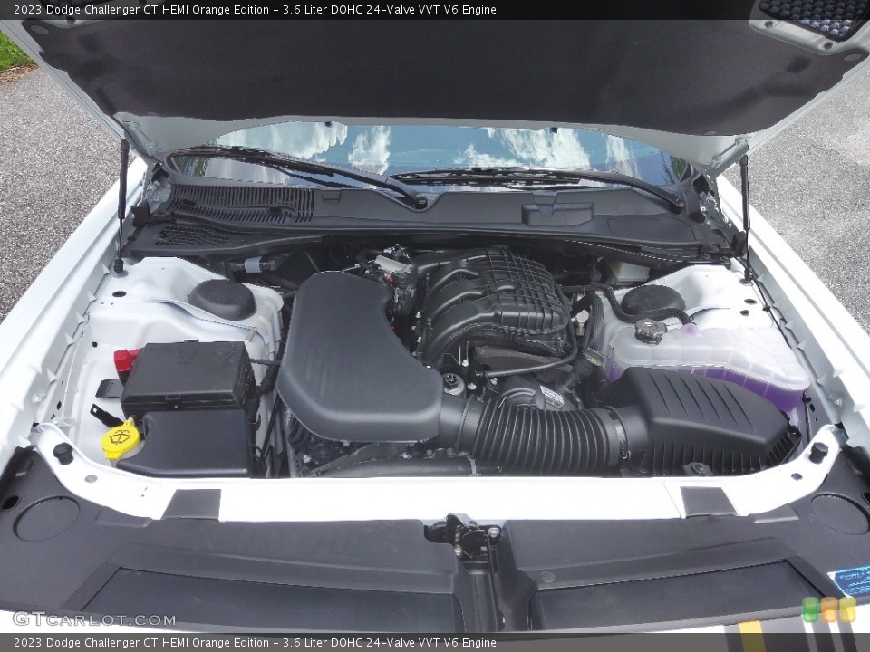 3.6 Liter DOHC 24-Valve VVT V6 2023 Dodge Challenger Engine