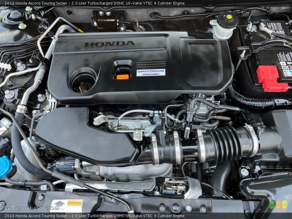 2.0 Liter Turbocharged DOHC 16-Valve VTEC 4 Cylinder Engine for the 2019 Honda Accord #146394023