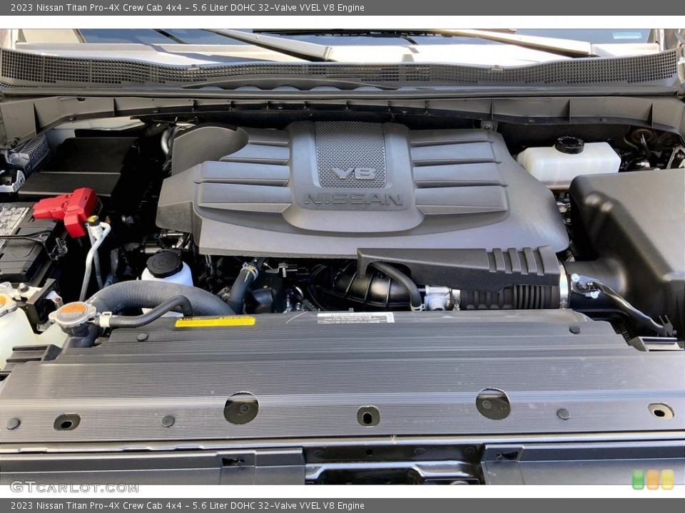 5.6 Liter DOHC 32-Valve VVEL V8 2023 Nissan Titan Engine
