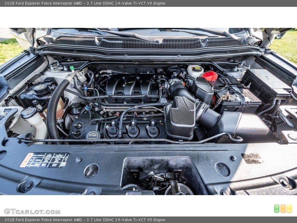 3.7 Liter DOHC 24-Valve Ti-VCT V6 2018 Ford Explorer Engine