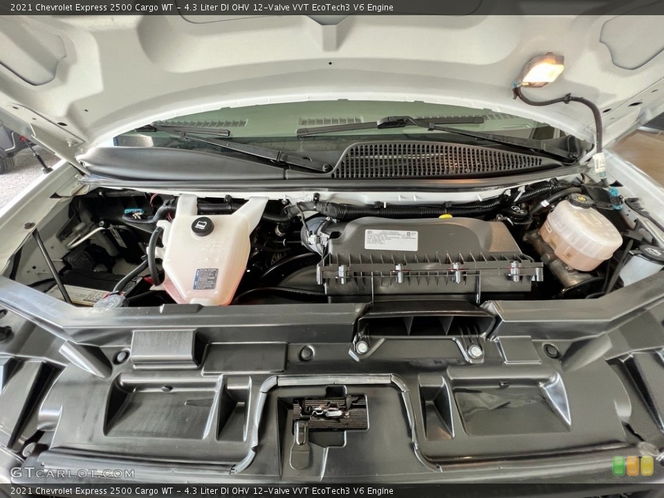 4.3 Liter DI OHV 12-Valve VVT EcoTech3 V6 2021 Chevrolet Express Engine